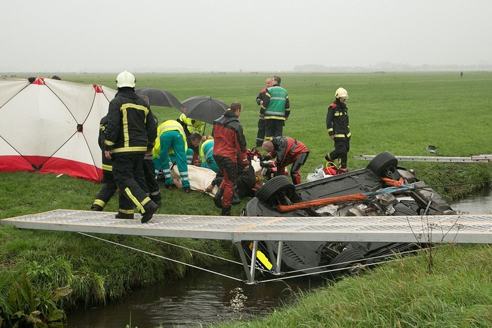 Twee gewonden bij ongeval A1 bij Baarn. Foto: Caspar Huurdeman