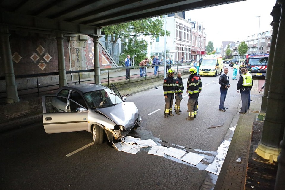 Gewonden en aanhouding bij ongeval Haarlem. Foto: Rowin van Diest