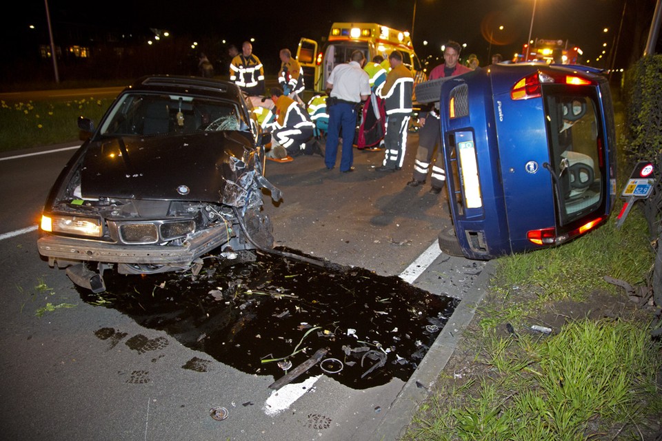Twee gewonden na verkeersongeval Westelijke Randweg Haarlem / foto Michel van Bergen