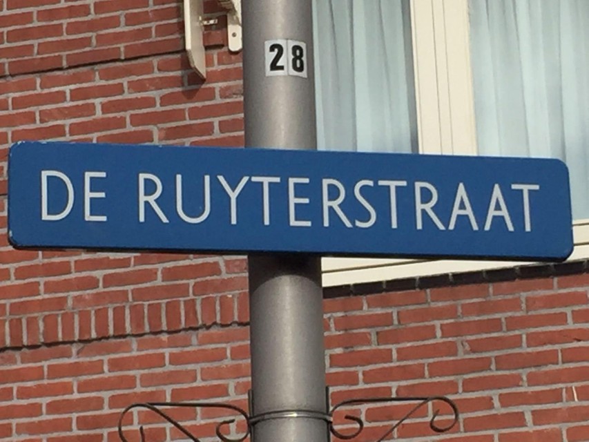 Verschillende straten in Velsen zijn vernoemd naar omstreden historische personen.