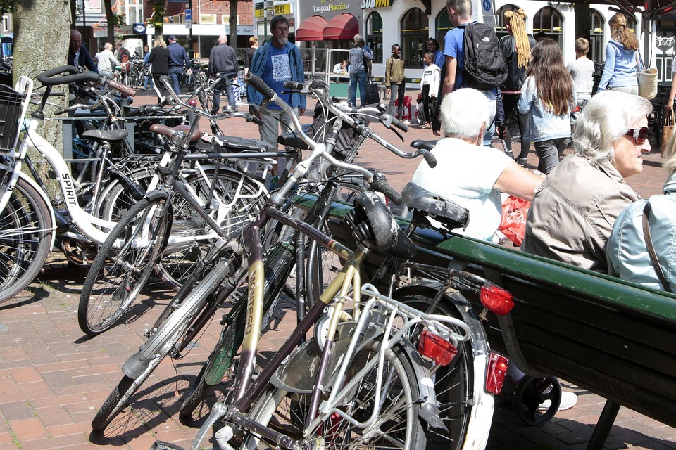 Fietsen zorgen in het centrum van Hilversum voor overlast.