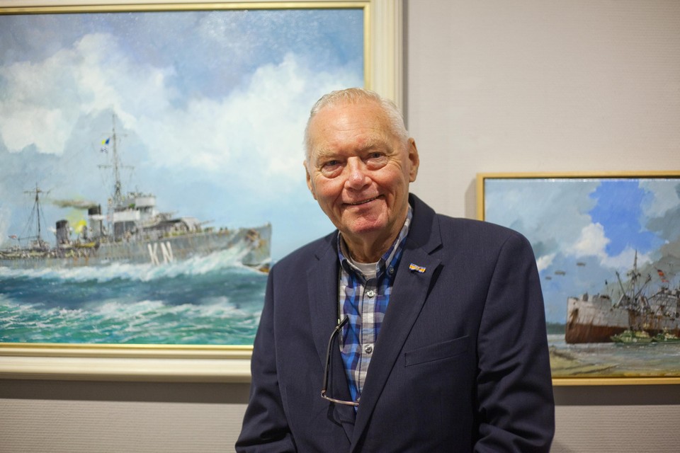 Maritiem schilder Fred Boom exposeert in het Zee- en Havenmuseum.
