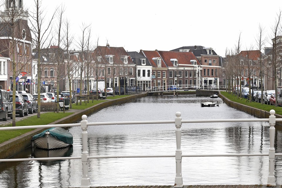 Het bootjesplan met ligplaatsen aan de Oudegracht in Weesp houdt de gemoederen al maanden bezig.