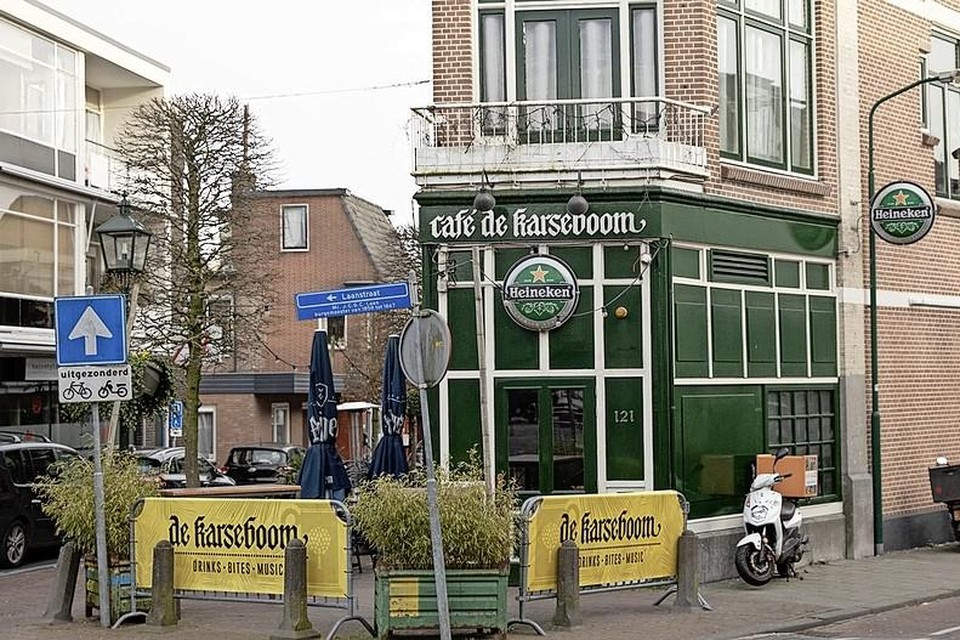 Café De Karseboom in Baarn.