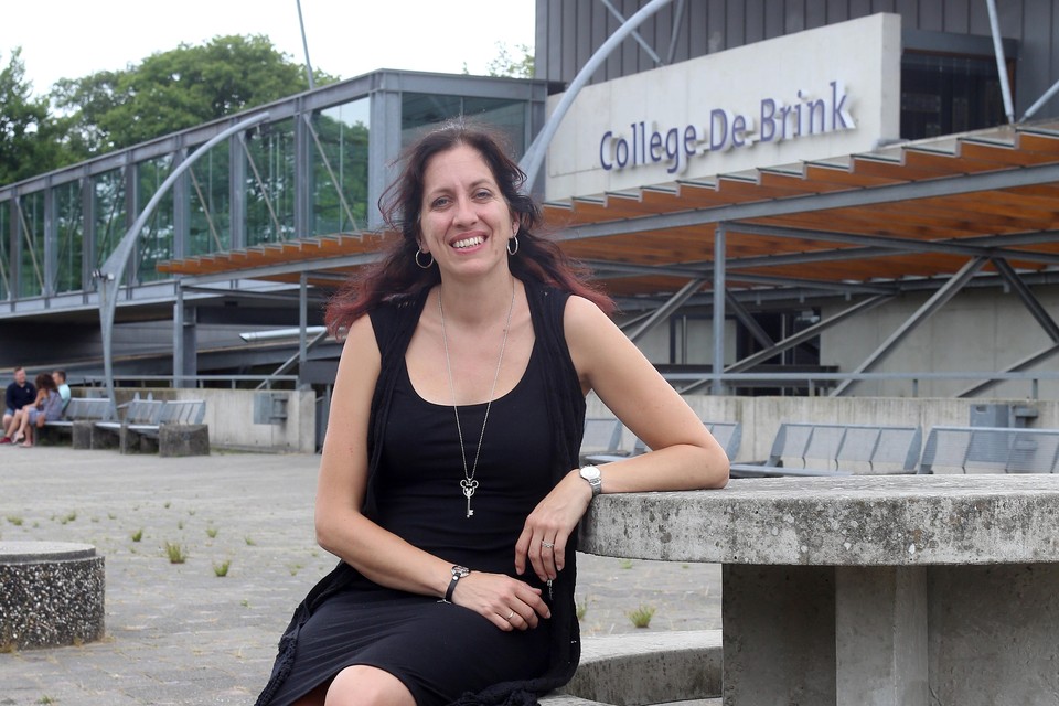 Lisette van den Beld, leerlingbegeleider op College De Brink in Laren.