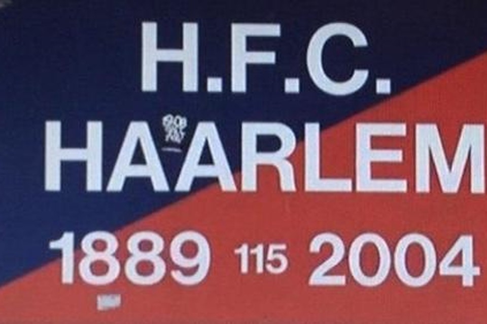Stichting HFC Haarlem 1889 hoopt dat dit bord ook nog wordt teruggebracht.
